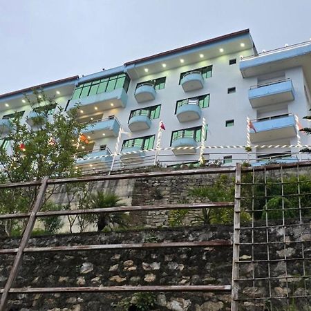 Bojinee Nagarkot Resort Exterior foto
