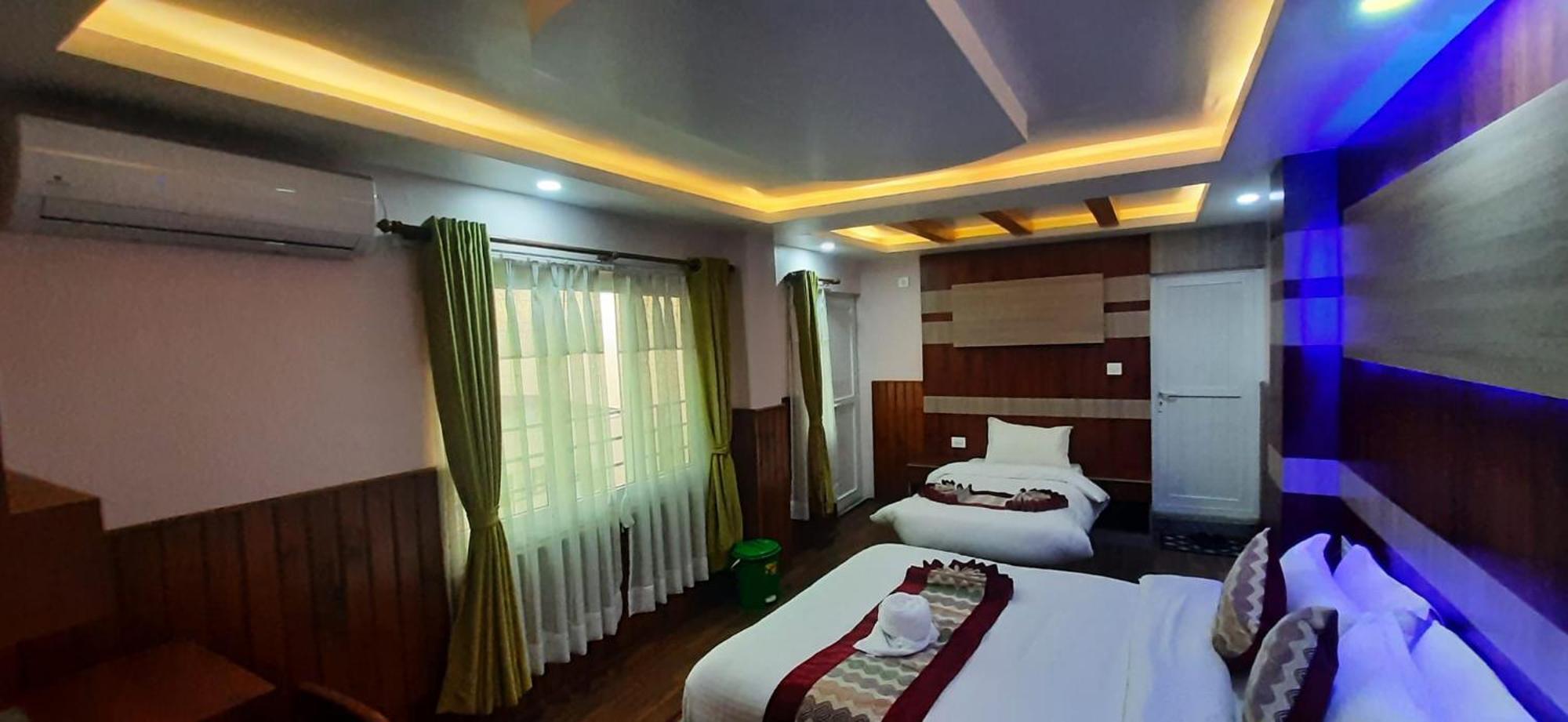 Bojinee Nagarkot Resort Exterior foto
