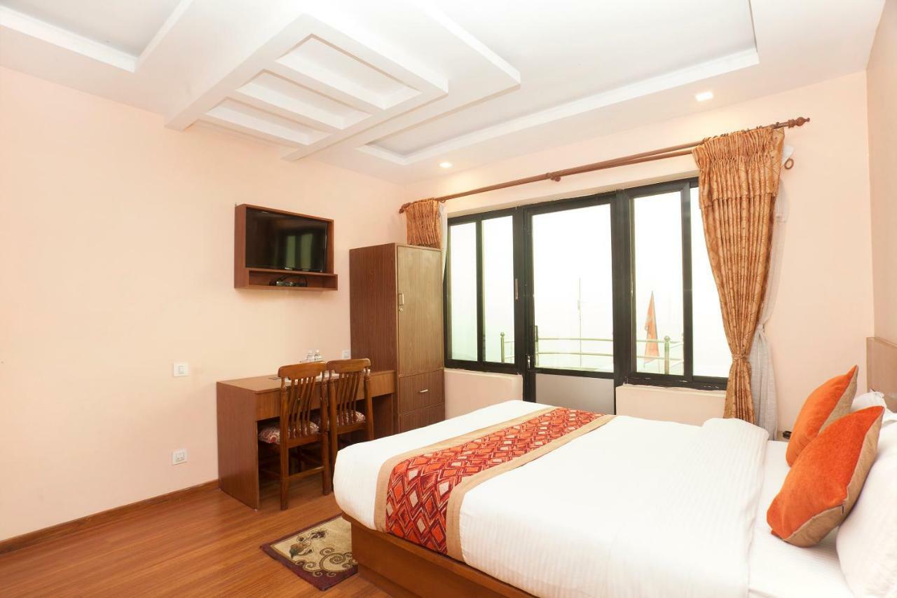 Bojinee Nagarkot Resort Exterior foto